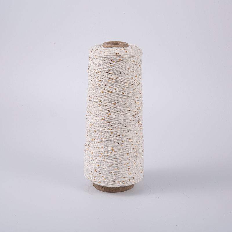 Umbra knitting metallicis coruscent yarn cum sequins