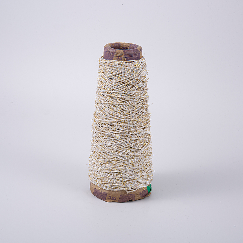 Miscere metallicum polyester yarn